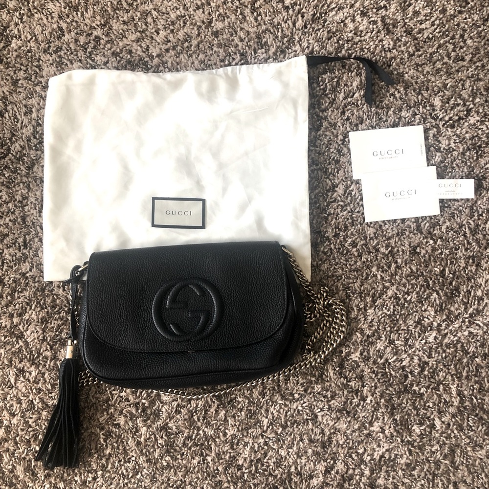 Gucci Soho Black Leather Crossbody with flap, medium, excellent condition